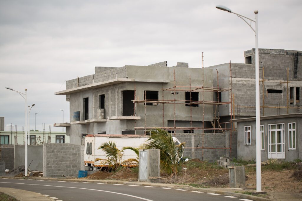 Metal scaffolding for the construction of the Villa